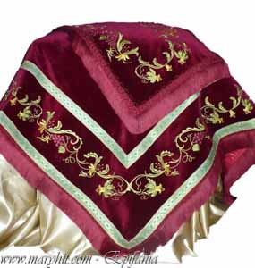 coatings , auriu.cruce church , embroidery , tablecloth, tablecloth altar , flowers, greece, garnet , clothing , grapes